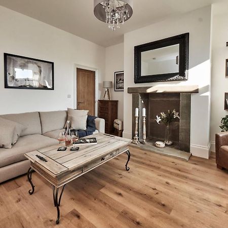 Pendle-Walking-3 Bed- Exec Contractor & Long Stay! Colne  Exterior foto